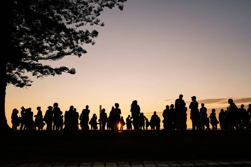 Runners at sunrise, from the club Instagram